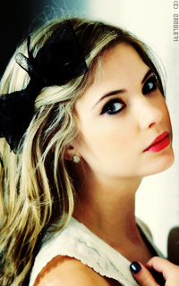 Ashley Benson 2eCUPMi4