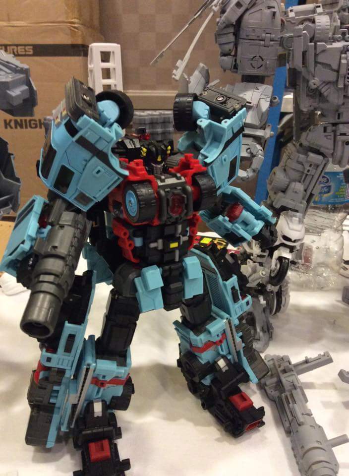 [MakeToys] Produit Tiers - Gamme MT - Basé sur les BD TF d'IDW - Page 9 2z3Mff91