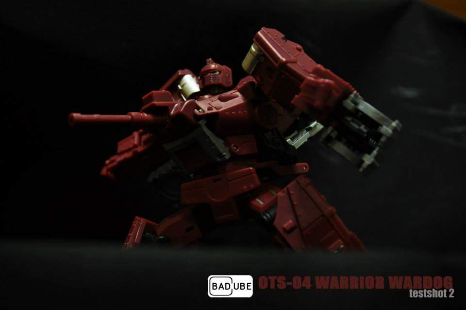 [Masterpiece Tiers] BADCUBE OTS-04 WARDOG aka WARPATH - Sortie Mai 2015 - Page 2 3Am6Jf6J