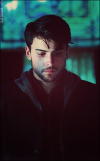 Jack Falahee 3T9RXr7V