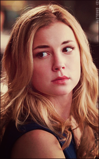 Emily Vancamp 43HH9Ql9