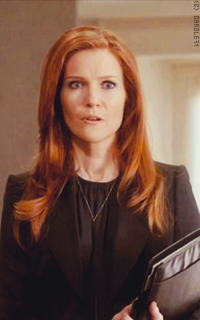 Darby Stanchfield 4I3MNAsU