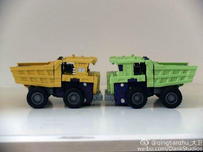 [Toyworld] Produit Tiers - Jouet TW-C Constructor aka Devastator/Dévastateur (Version vert G1 et jaune G2) - Page 8 4fzmceOZ