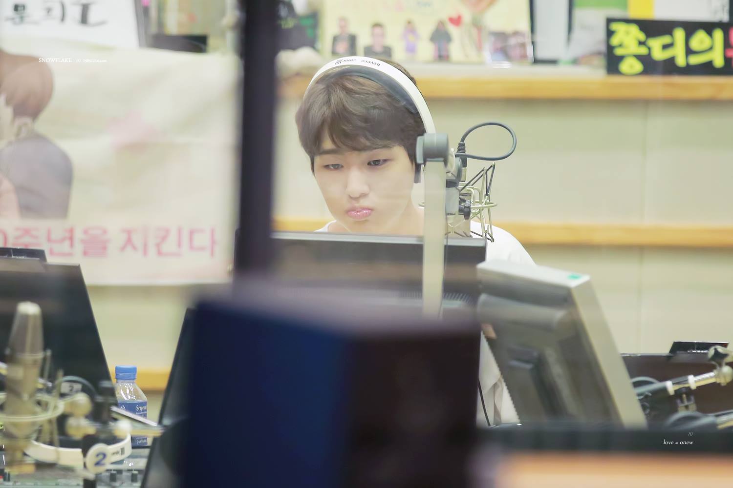 [IMG/160705] Onew @ DJ Especial - KBS Sukira Kiss The Radio 4kJK4QV9