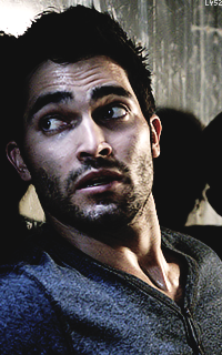 Tyler Hoechlin 5612eFP0