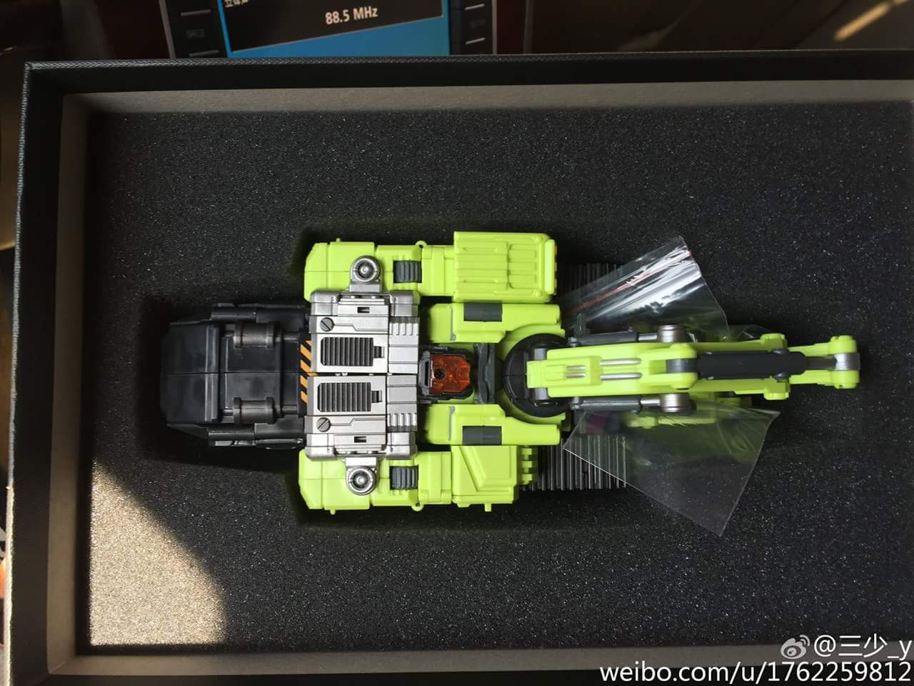 [Combiners Tiers] GENERATION-TOY GRAVITY BUILDER aka DEVASTATOR - Sortie 2015-2016 - Page 8 5RsUojoC