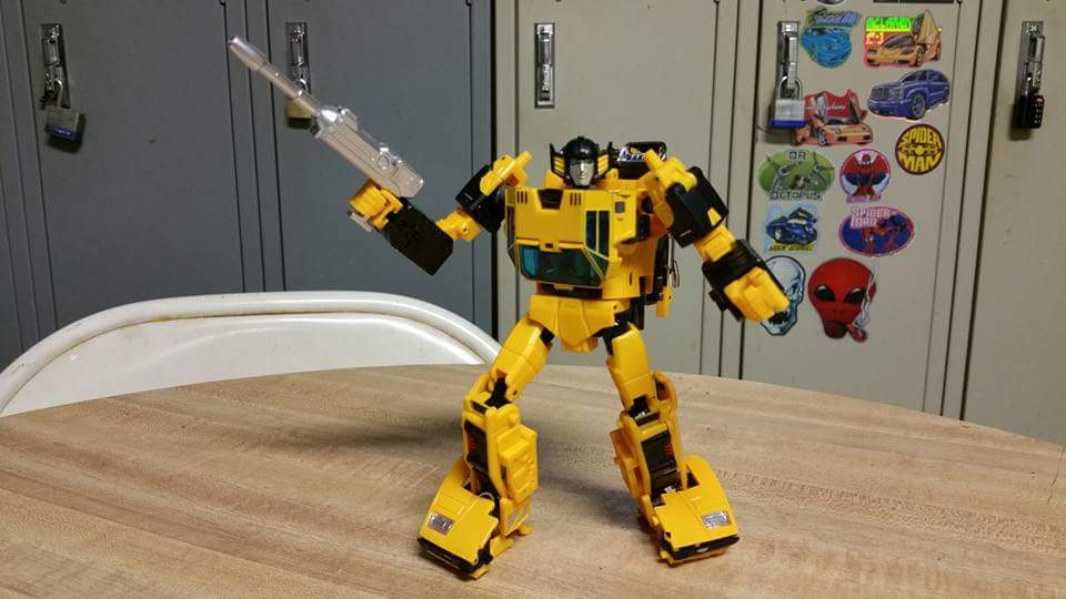 [Masterpiece Tiers] BADCUBE OTS-08 SUNSURGE aka SUNSTREAKER - Sortie Janvier 2016 - Page 4 5ojB4QOr