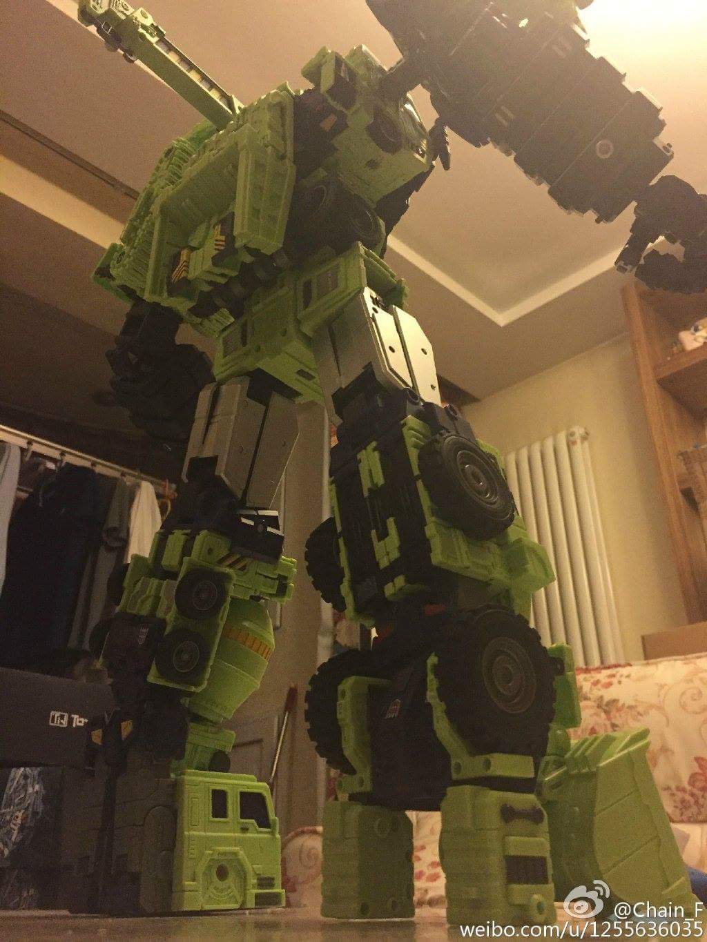 [Combiners Tiers] TOYWORLD TW-C CONSTRUCTOR aka DEVASTATOR - Sortie 2016 - Page 16 60LnSGEG