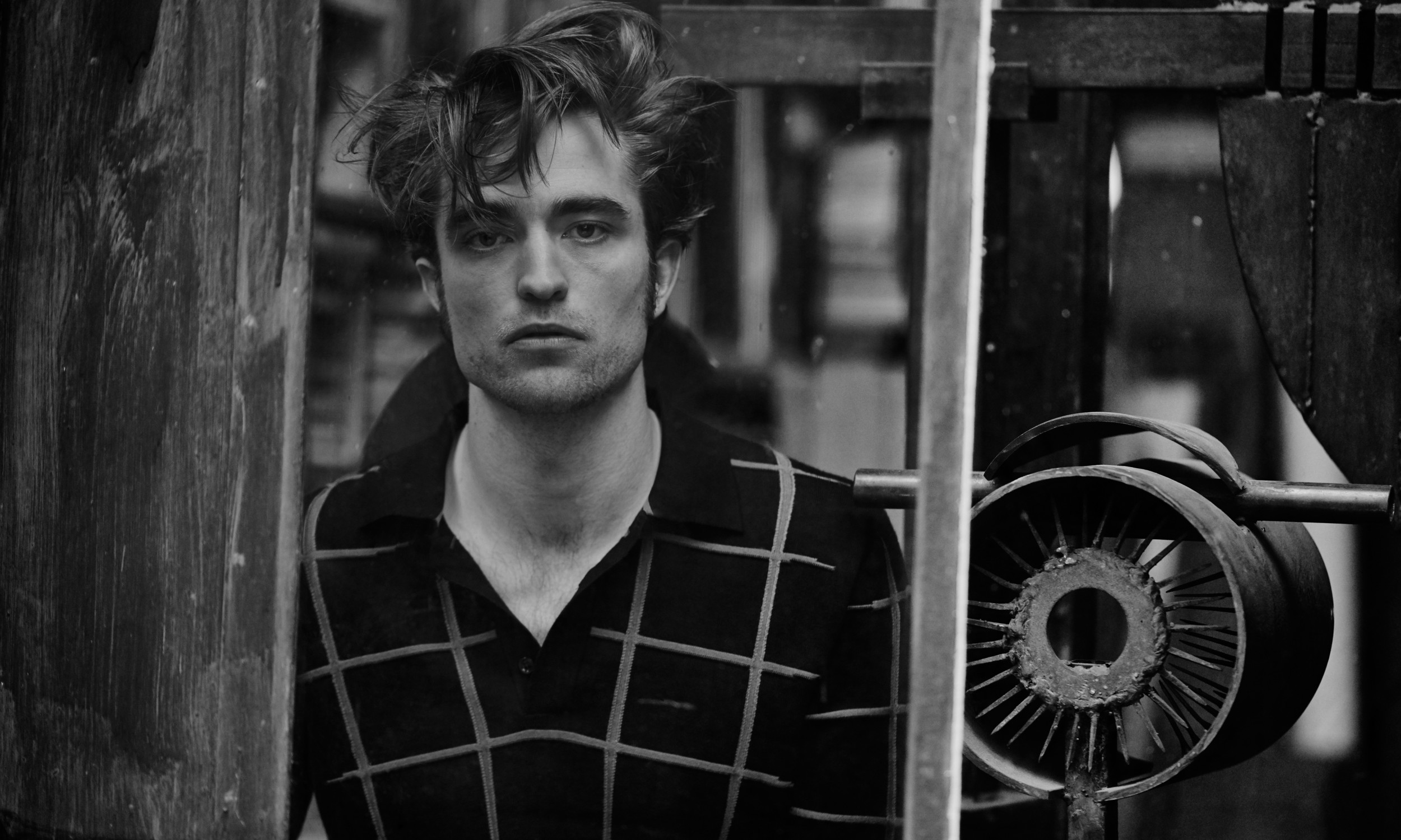 19 Mayo - Nuevas fotos de Rob para DIOR!!!! 6c6xBeMX