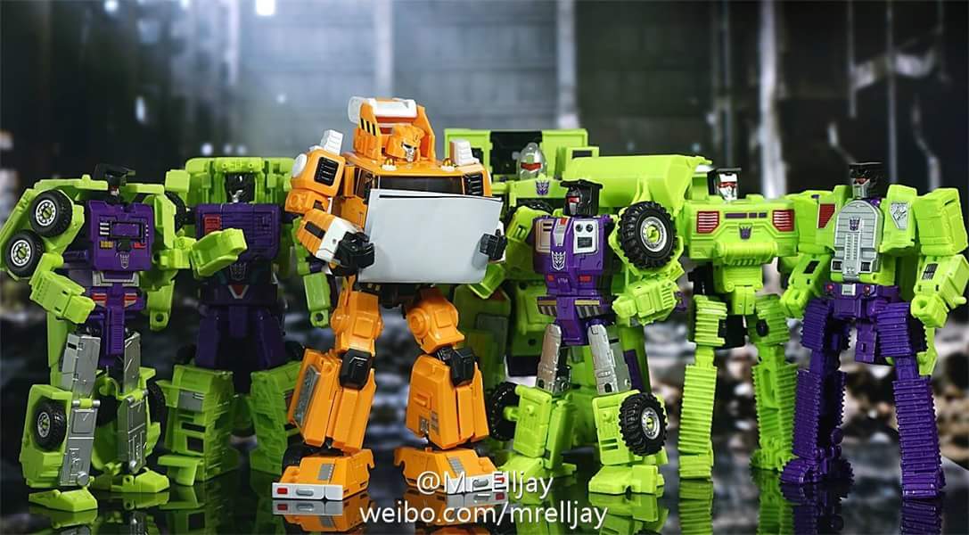 [Masterpiece Tiers] MAKETOYS MTRM-05 WRESTLE aka GRAPPLE - Sortie Debut 2016 - Page 4 6fdM7Nj0