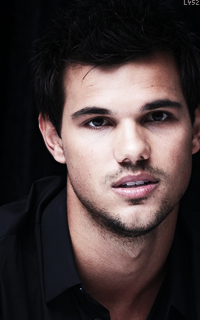 Taylor Lautner 6tzfCMUm