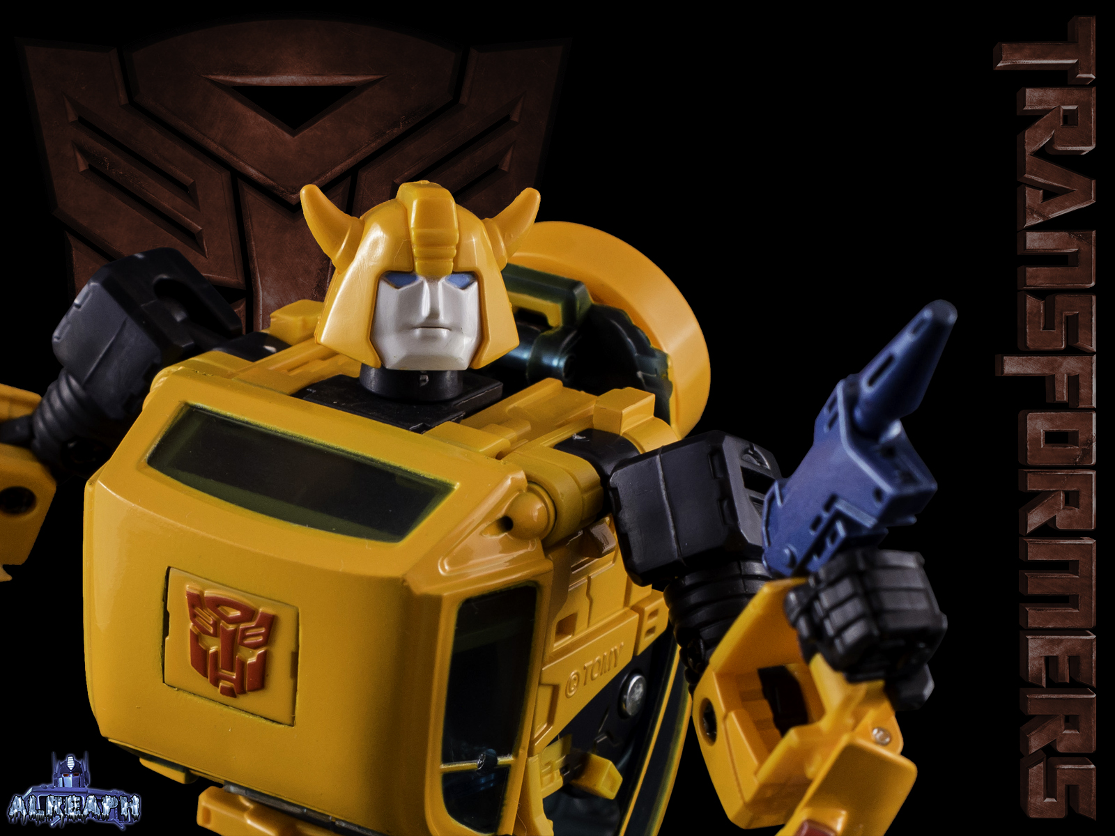 [Masterpiece] MP-21 Bumblebee/Bourdon (jaune) ― MP-21G Bumblebee/Bourdon G2 (or) ― MP-21R Bumblebee/Bourdon (rouge) - Page 4 6vTJjhMu