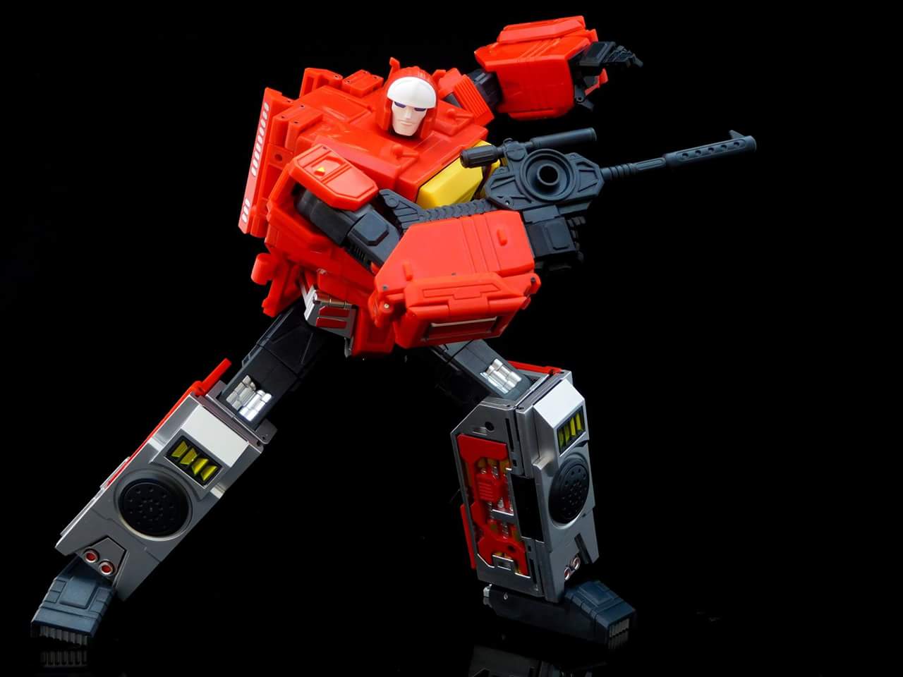 [Masterpiece Tiers] KFC TOYS TRANSISTOR PURE RED aka BLASTER - Sortie Janvier 2015 7A7Phblc