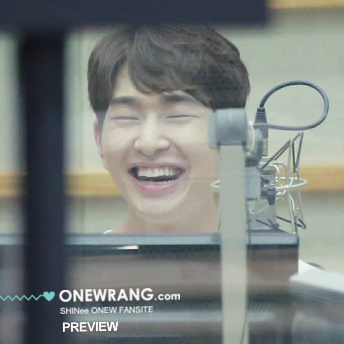 [IMG/160705] Onew @ DJ Especial - KBS Sukira Kiss The Radio 7Kx3riz7