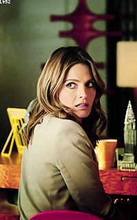 Stana Katic 7xAj2M4x