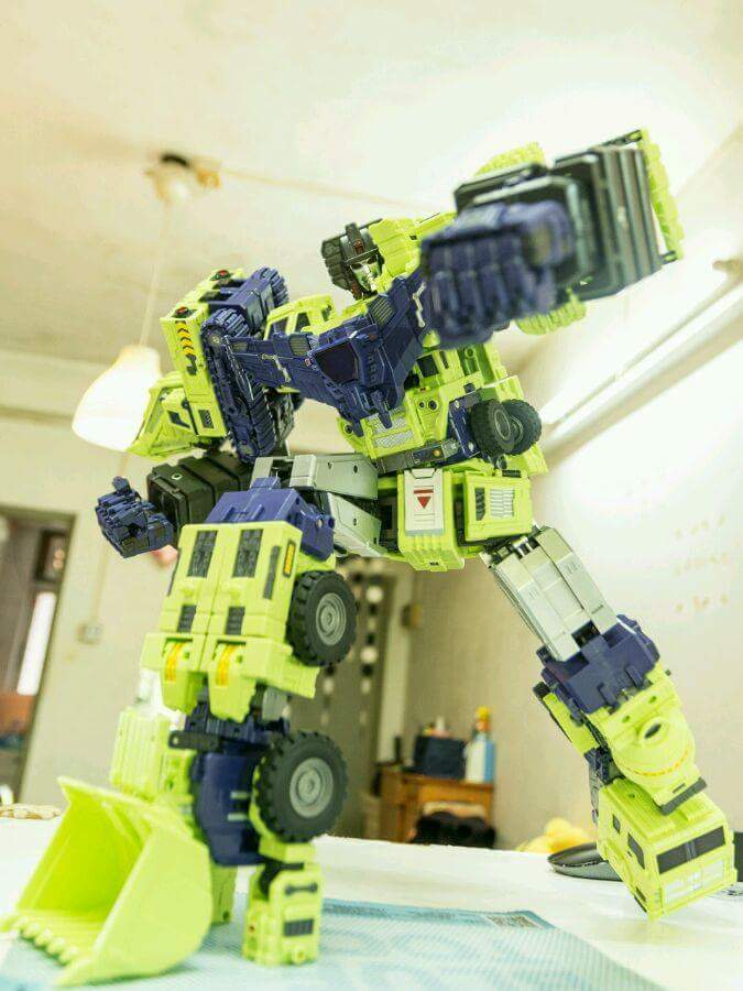 [Combiners Tiers] TOYWORLD TW-C CONSTRUCTOR aka DEVASTATOR - Sortie 2016 - Page 16 85XUMAhZ