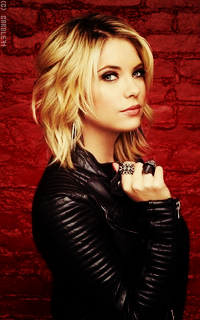 Ashley Benson 8TS71tTq