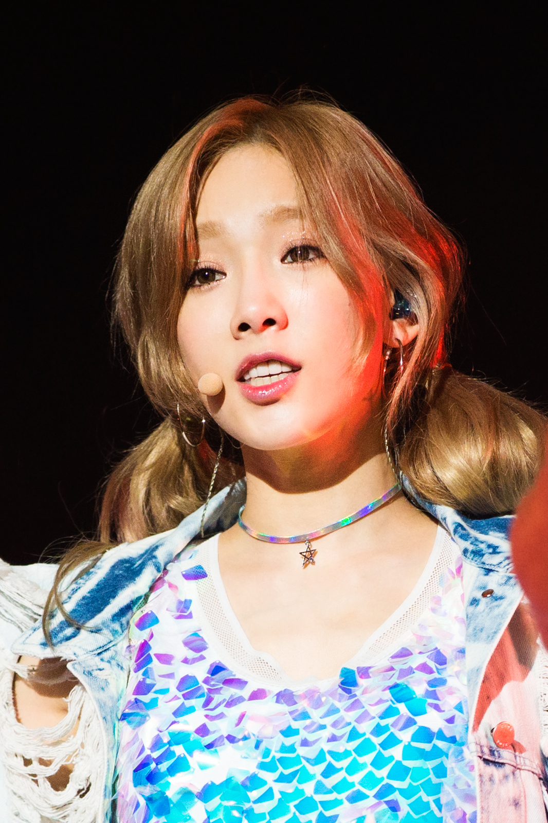 [PIC][05-08-2016]TaeYeon khởi hành đi Busan để biểu diễn 2 đêm Concert - "BUTTERFLY KISS" vào trưa nay - Page 3 8fIPliqC