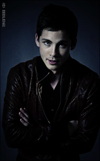 Logan Lerman 8u8ZpiOj