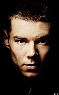 Brian J. Smith 94GoN1fn