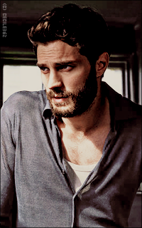 Jamie Dornan AkUXEDDg