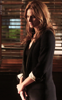 Stana Katic B1q3Kn1w