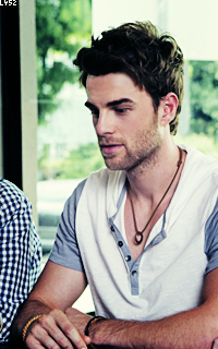 Nathaniel Buzolic BOcf43sj