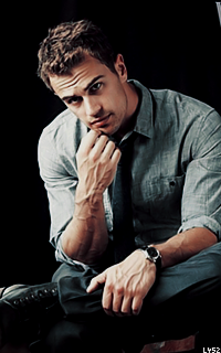 Theo James CHrA3jXv