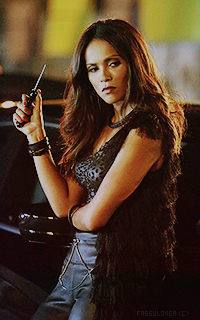  Lesley-Ann Brandt D7clLMca