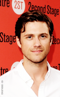 Aaron Tveit DClfKcGg