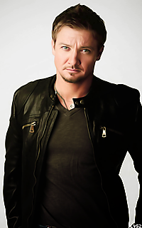 Jeremy Renner Dbe80bp1