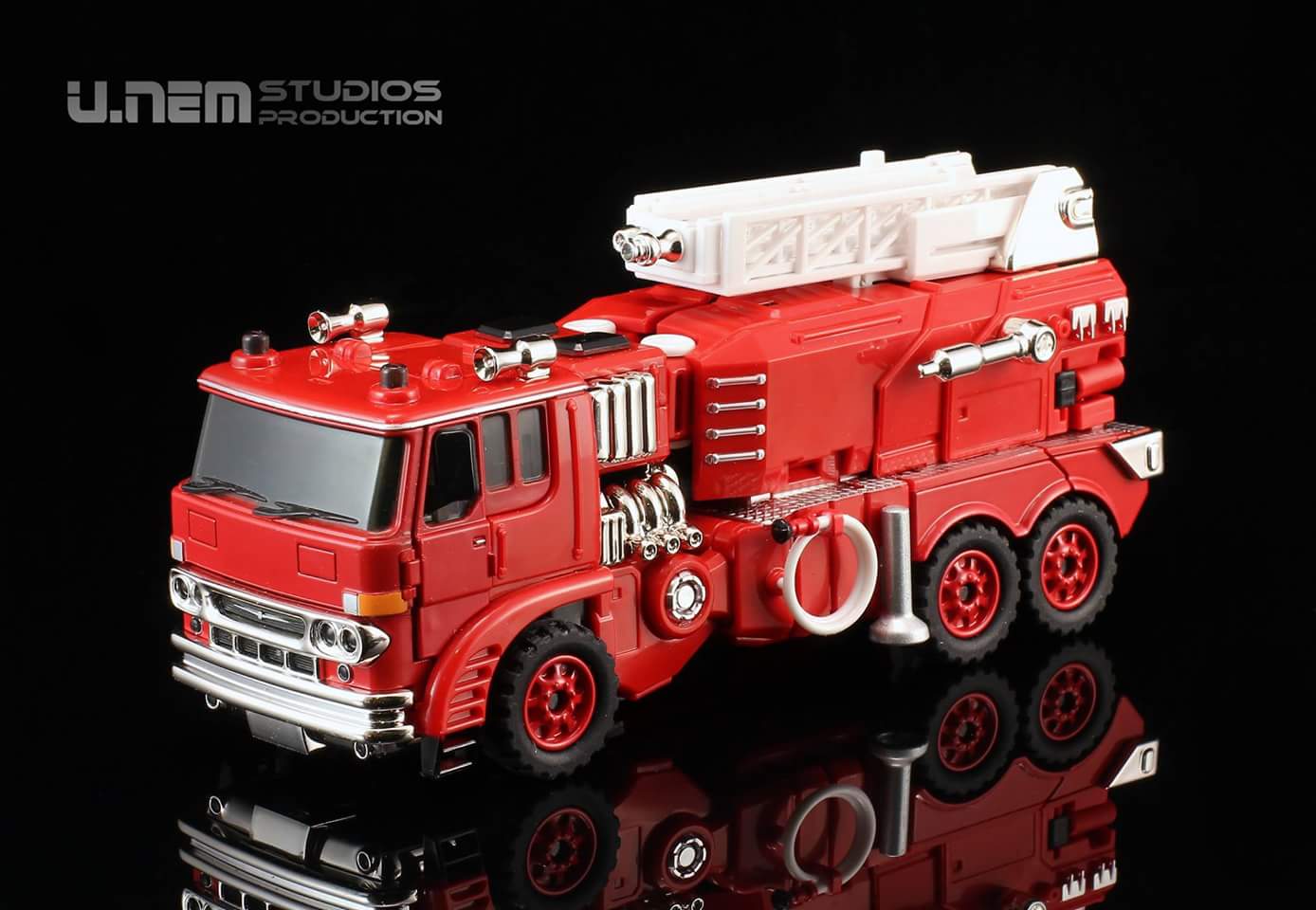 [Ocular Max] Produit Tiers - PS-03 Backdraft (aka Inferno) + PS-05 Girder (aka Grapple/Grappin) + PS-10 Roadcrane (aka Hauler/Transporto) + PS-08 Kojin (aka Artfire/Pare-feu) - Page 2 DxowPgII