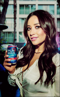 Shay Mitchell E2wkI8d6