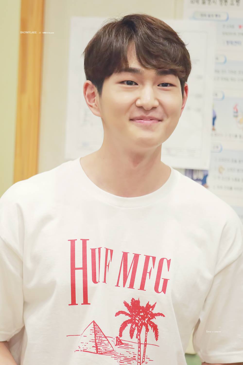 [IMG/160705] Onew @ DJ Especial - KBS Sukira Kiss The Radio E3TKNljv