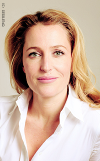 Gillian Anderson EK1n3al9