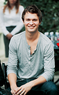 Ansel Elgort Ey9LmtrN