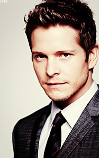 Matt Czuchry F7mIkuH0