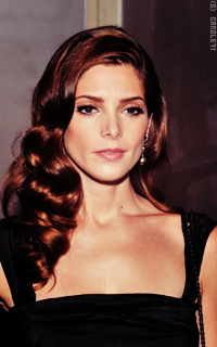 Ashley Greene FJ9MT8LI