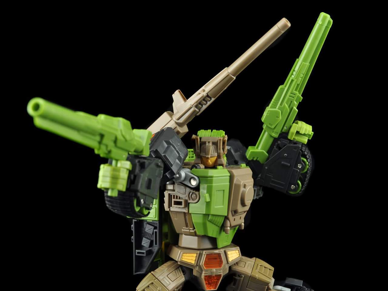 [Masterpiece Tiers] MAKETOYS MTRM-04 IRON WILL aka HARDHEAD - Sortie Fevrier 2016 - Page 2 FMZ19l4N