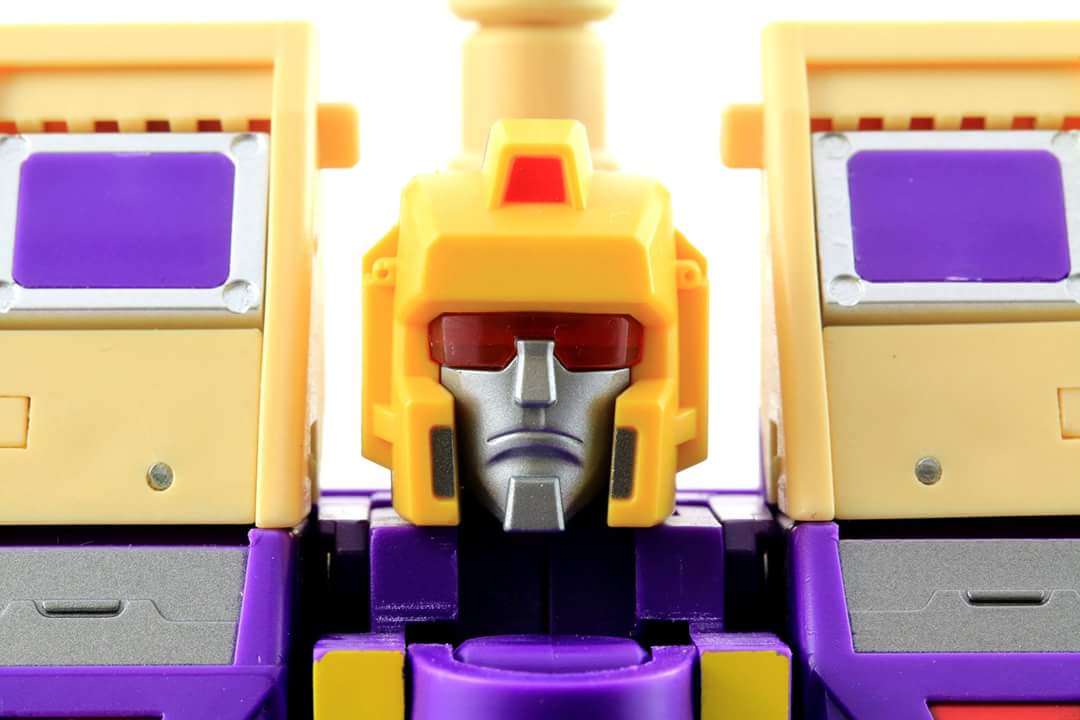 [DX9toys] Produit Tiers D-08 Gewalt - aka Blitzwing/Le Blitz - Page 2 Fabup9jA