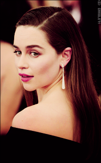 Emilia Clarke GARzIXw8