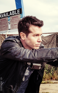 Jon Seda GIePQGIc