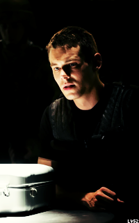 Brian J. Smith GMWWbFs8