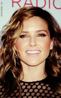 Sophia Bush GT3UczVX