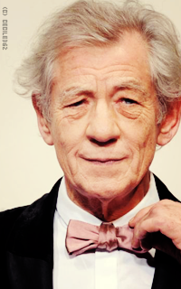 Ian McKellen GYqP958t