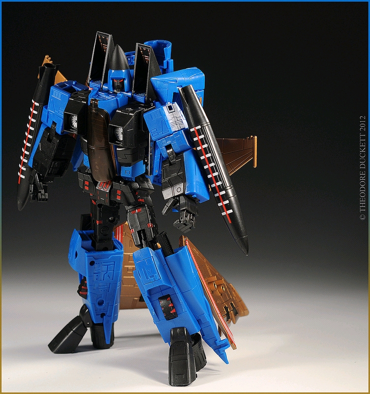 [Masterpiece Tiers] IGEAR PP03E ELEGY aka DIRGE - Sortie Juillet 2011 GhQNveFC