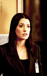 Paget Brewster GoOv6IH7