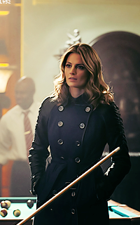 Stana Katic H8GMOFYB