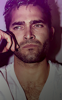 Tyler Hoechlin - 200*320  HKnB3Cq2