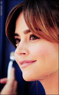 Jenna Louise Coleman HY1Rb80z